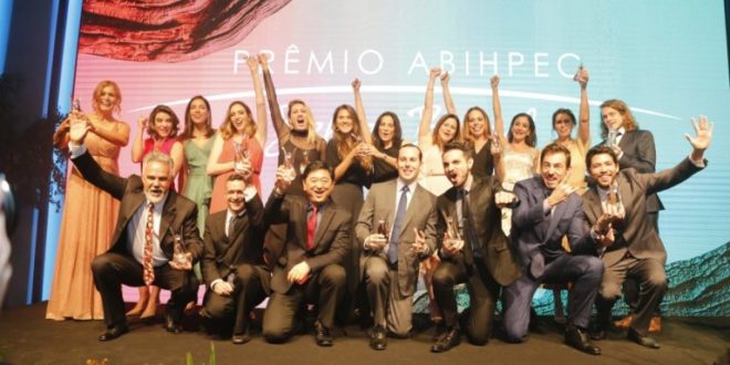 Prêmio ABIHPEC-Beleza Brasil reconhece projetos e ações de impacto da indústria de HPPC