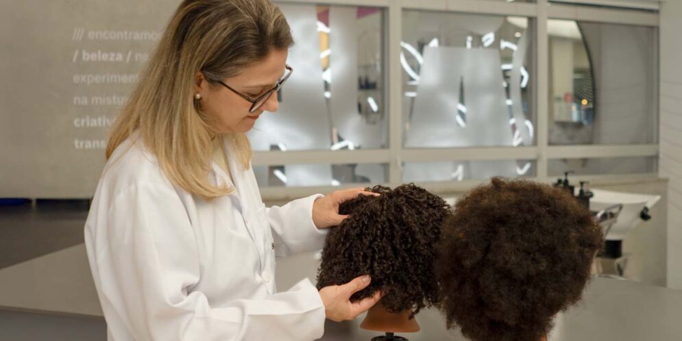 Grupo Boticário acelera desenvolvimento de tecnologias proprietárias com o lançamento do Centro de Pesquisa e Ciência Capilar