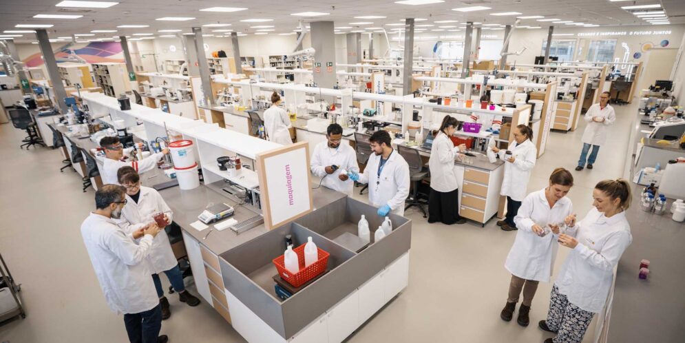 Grupo Boticário lança 2ª edição do Prêmio Vozes da Ciência com foco inédito em saúde capilar e apoio da Associação Brasileira de Cosmetologia